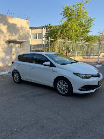 טויוטה אוריס