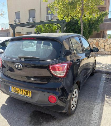 יונדאי i10