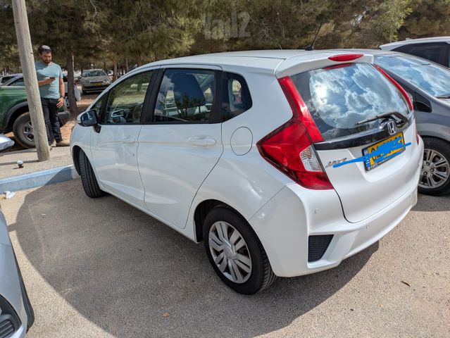 מודעת רכב הונדה ג'אז