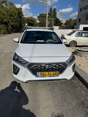 יונדאי איוניק