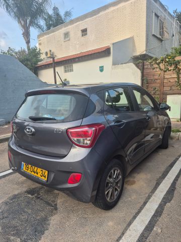 יונדאי i10