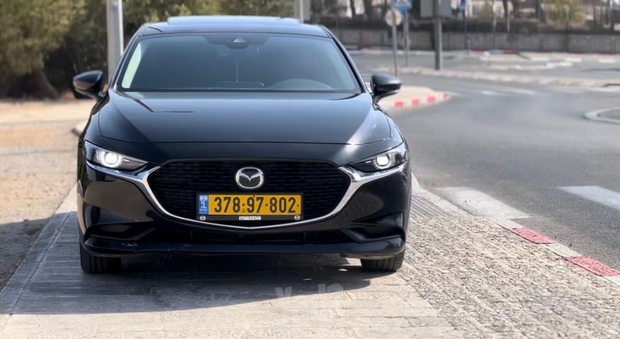 מודעת רכב מאזדה 3