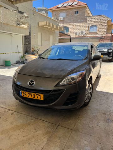 מודעת רכב מאזדה 3