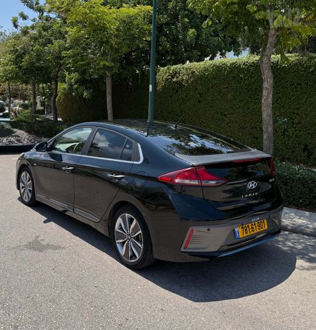 יונדאי איוניק