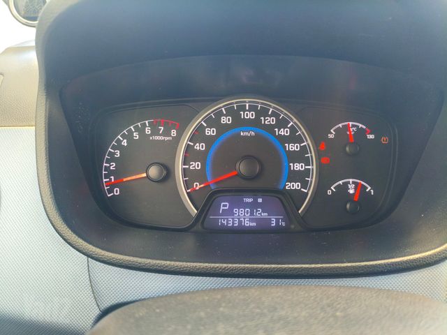 יונדאי i10
