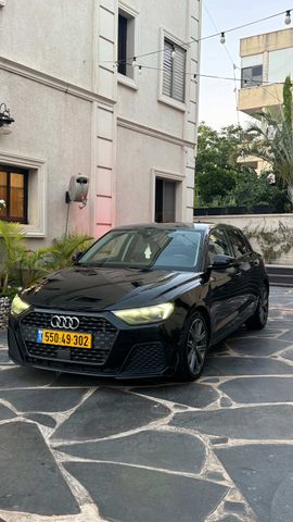 אאודי A1