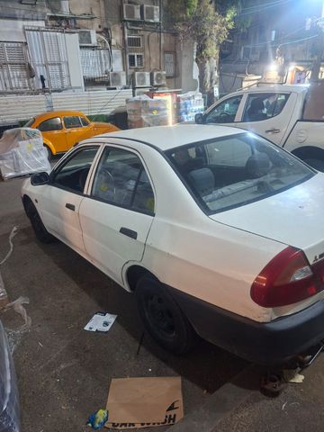 מיצובישי לנסר
