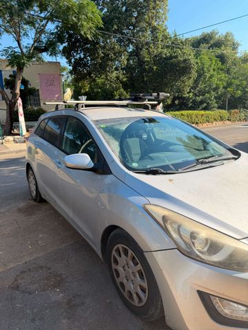 יונדאי i30