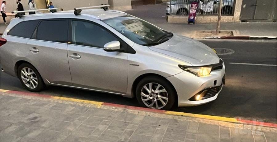 טויוטה אוריס