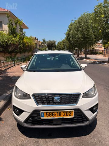 סיאט ארונה