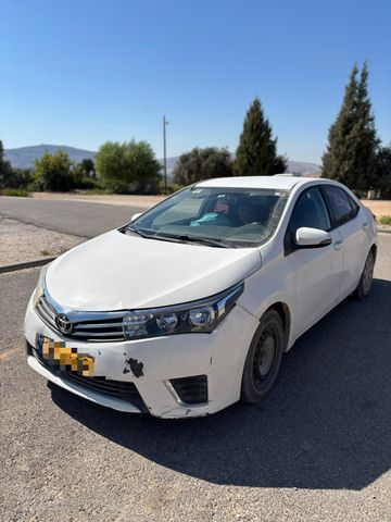 טויוטה קורולה