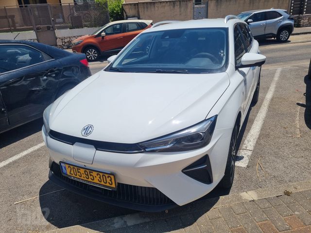 מודעת רכב אם ג'י MG5