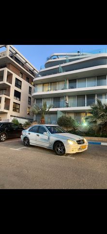 מרצדס-בנץ C-class