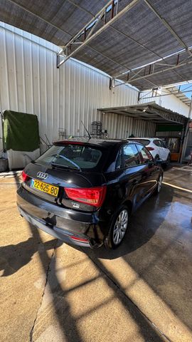 אאודי A1