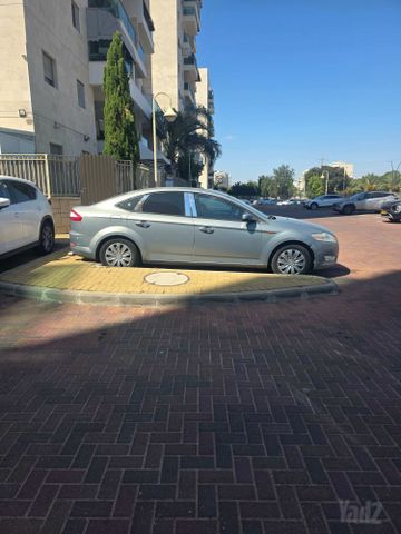 פורד מונדאו
