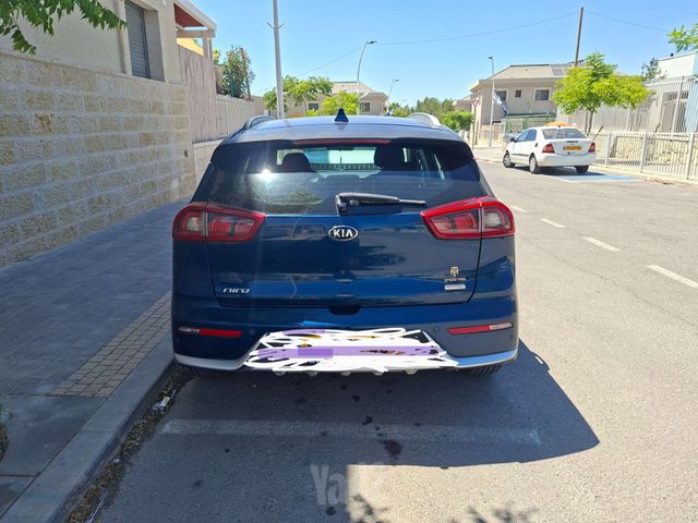 קיה נירו