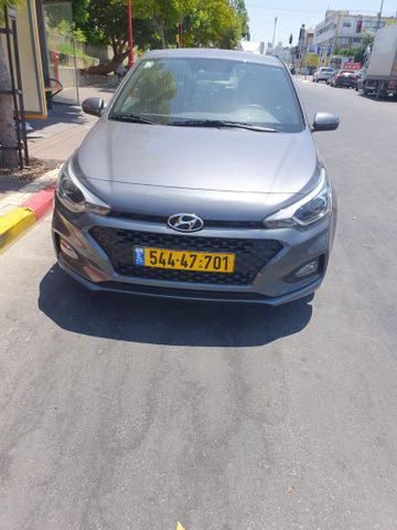 יונדאי i20