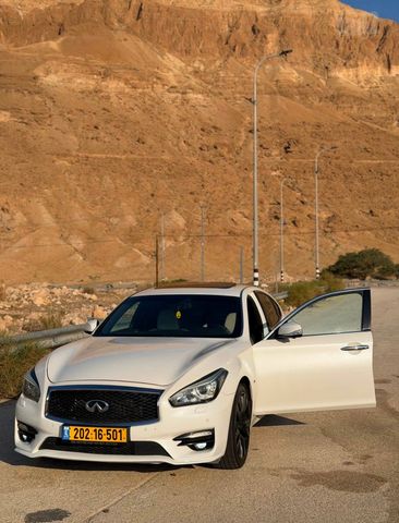 מודעת רכב אינפיניטי Q70