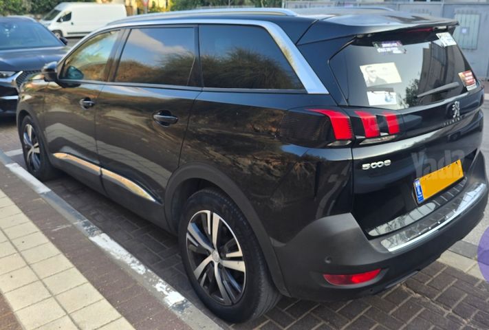 פיג'ו 5008