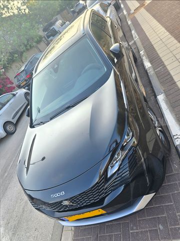 פיג'ו 5008