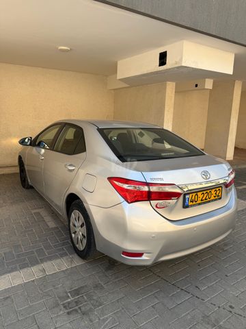 מודעת רכב טויוטה קורולה