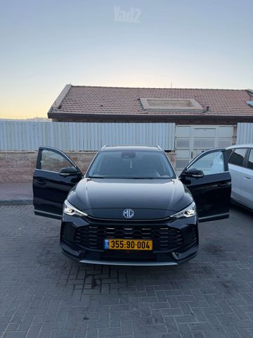 אם ג'י ZS