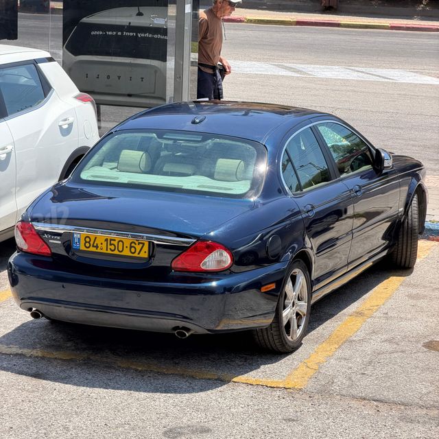 יגואר X-type
