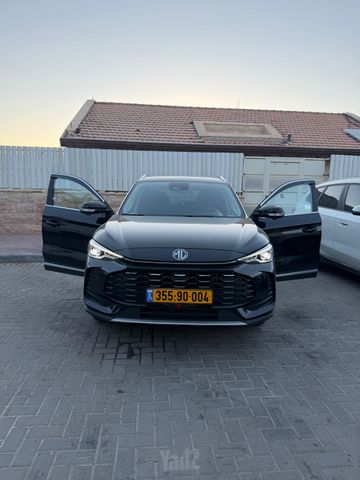 אם ג'י ZS