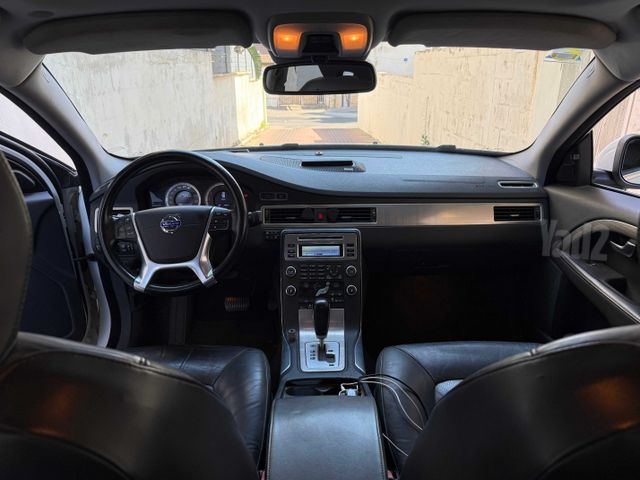 וולוו S80