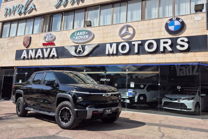 מודעת רכב שברולט סילברדו EV