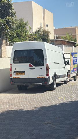 רנו מאסטר