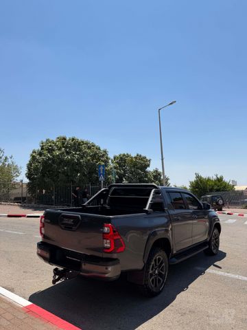 טויוטה היילקס
