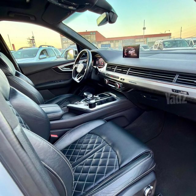 אאודי SQ7