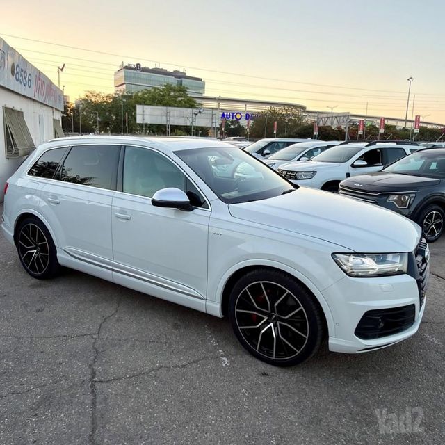 אאודי SQ7