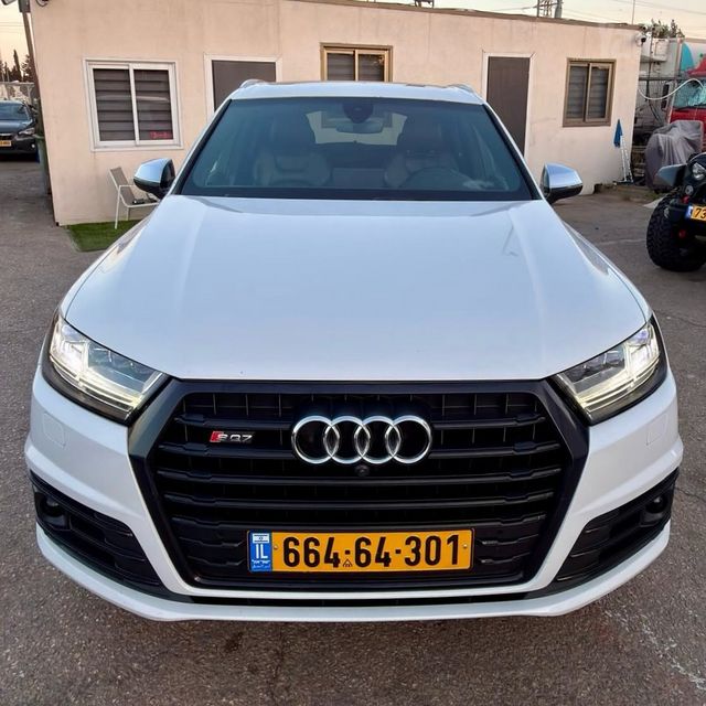 מודעת רכב אאודי SQ7 1