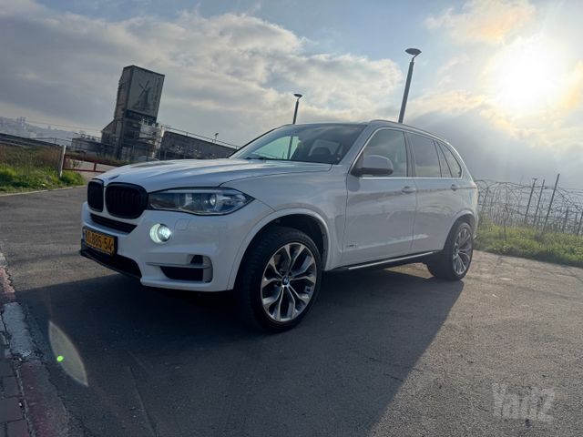 ב מ וו X5
