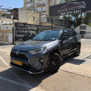 טויוטה RAV4