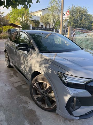 אאודי Q4 e-tron