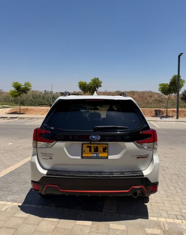 סובארו פורסטר