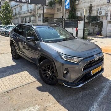 מודעת רכב טויוטה RAV4