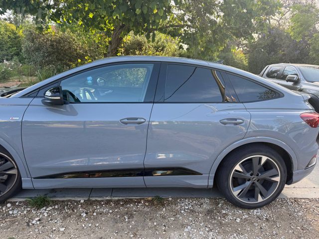 אאודי Q4 e-tron