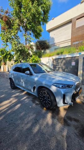 ב מ וו X5