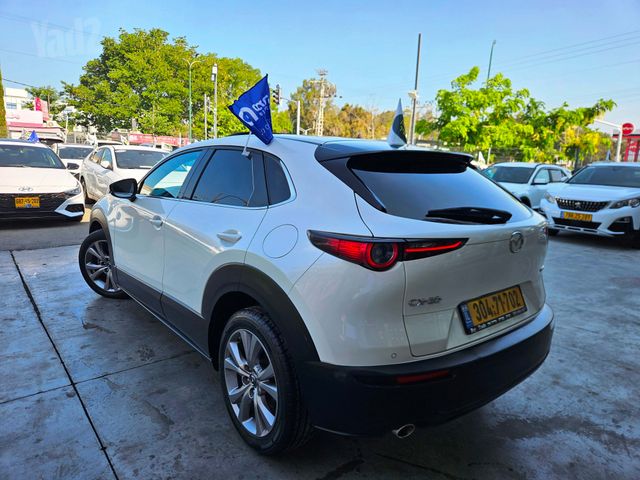 מאזדה CX-30