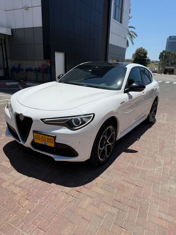 מודעת רכב אלפא רומיאו סטלביו