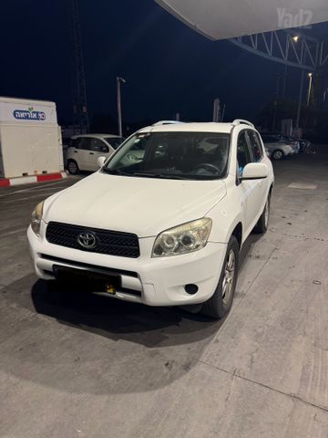 מודעת רכב טויוטה RAV4