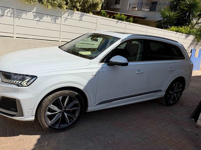 אאודי Q7
