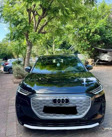 אאודי Q4 e-tron