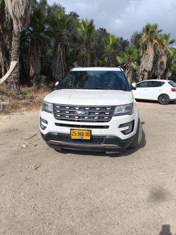מודעת רכב פורד אקספלורר