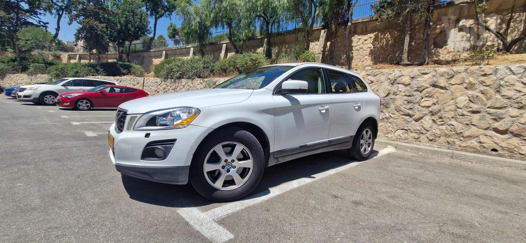 וולוו XC60