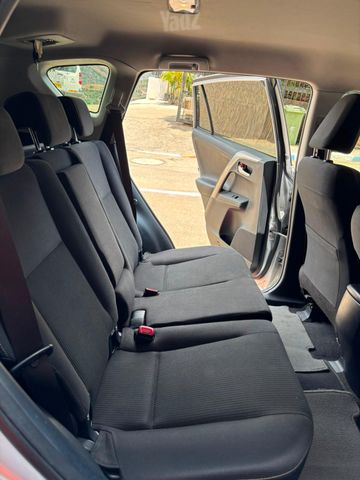 טויוטה RAV4